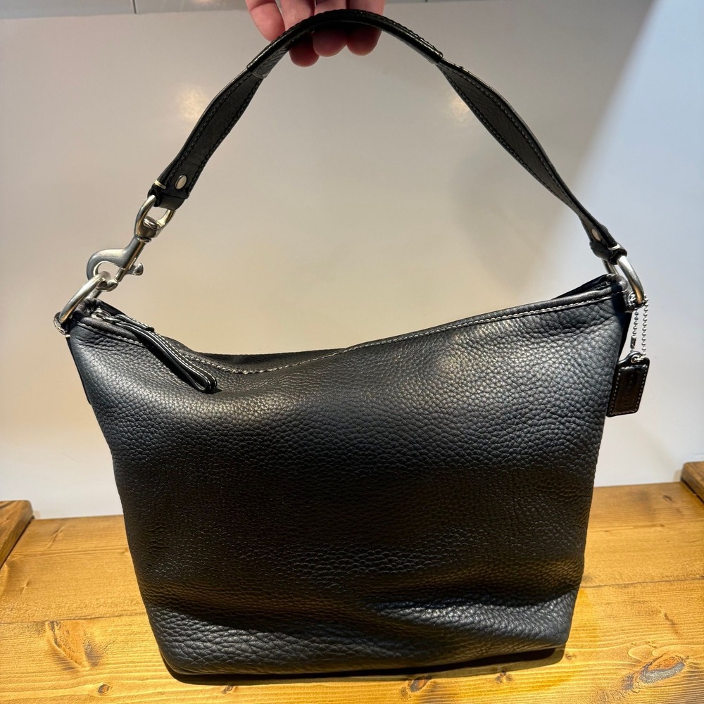 Coach F13094 Sarah Hobo Black Pebbled Leather Shoulder Bag Minimalist‎ Y2K
